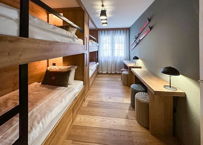 Chic Alpine Elegance: Designer Retreat In Apartament